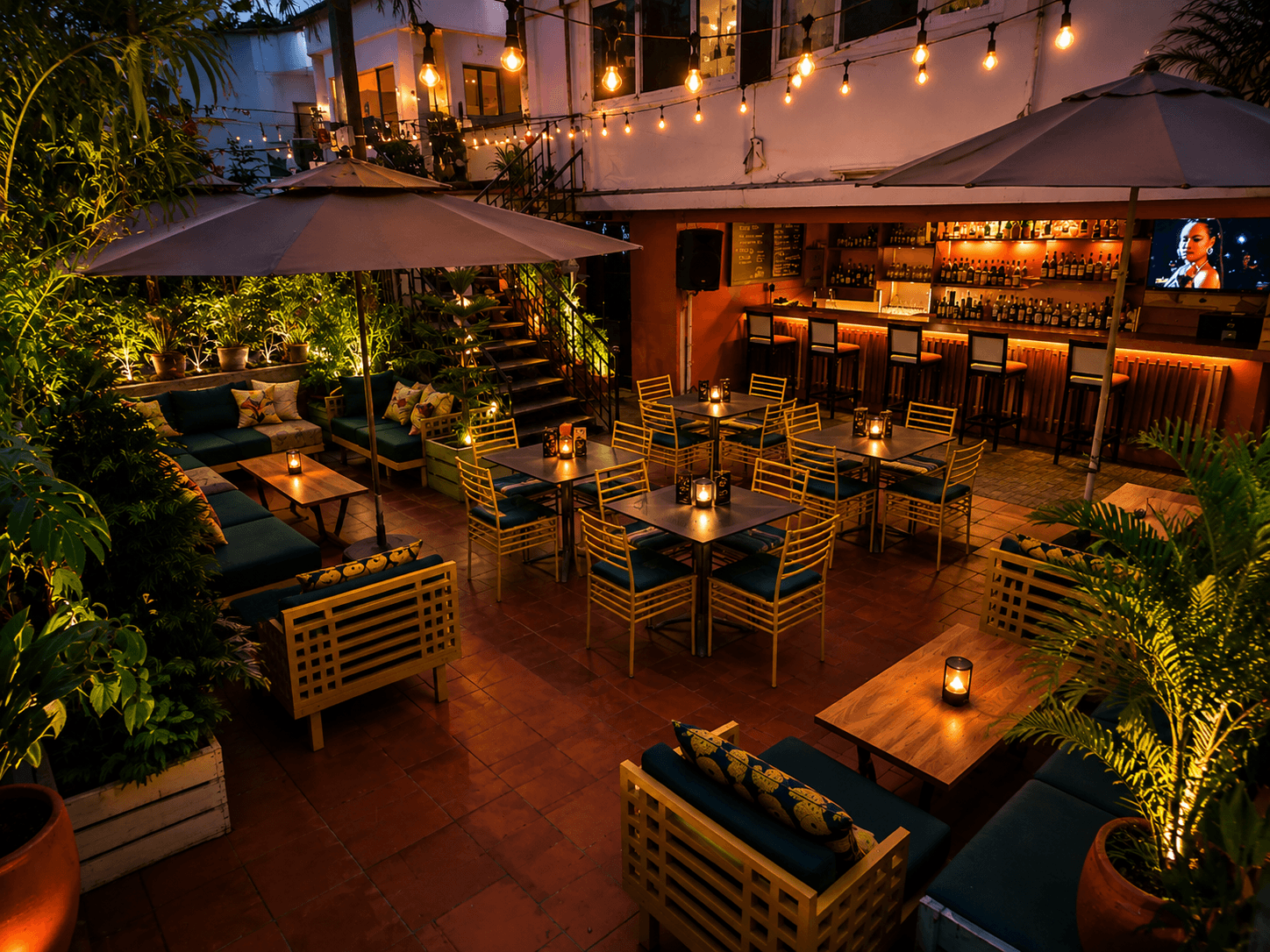Classyco restaurant terrace, Almadies